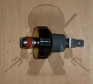 Mitsubishi 6G72 Oil Pressure Switch MD138993